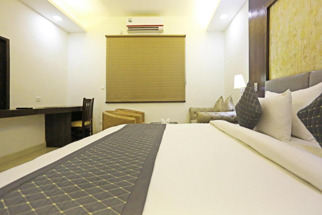 Hotel Park Tree Near Delhi Airport New Delhi Exterior photo