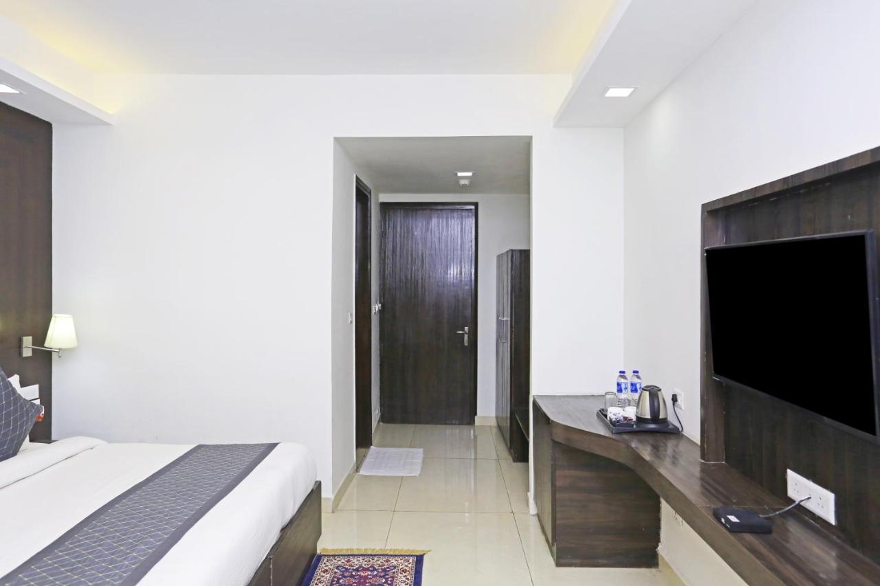 Hotel Park Tree Near Delhi Airport New Delhi Exterior photo