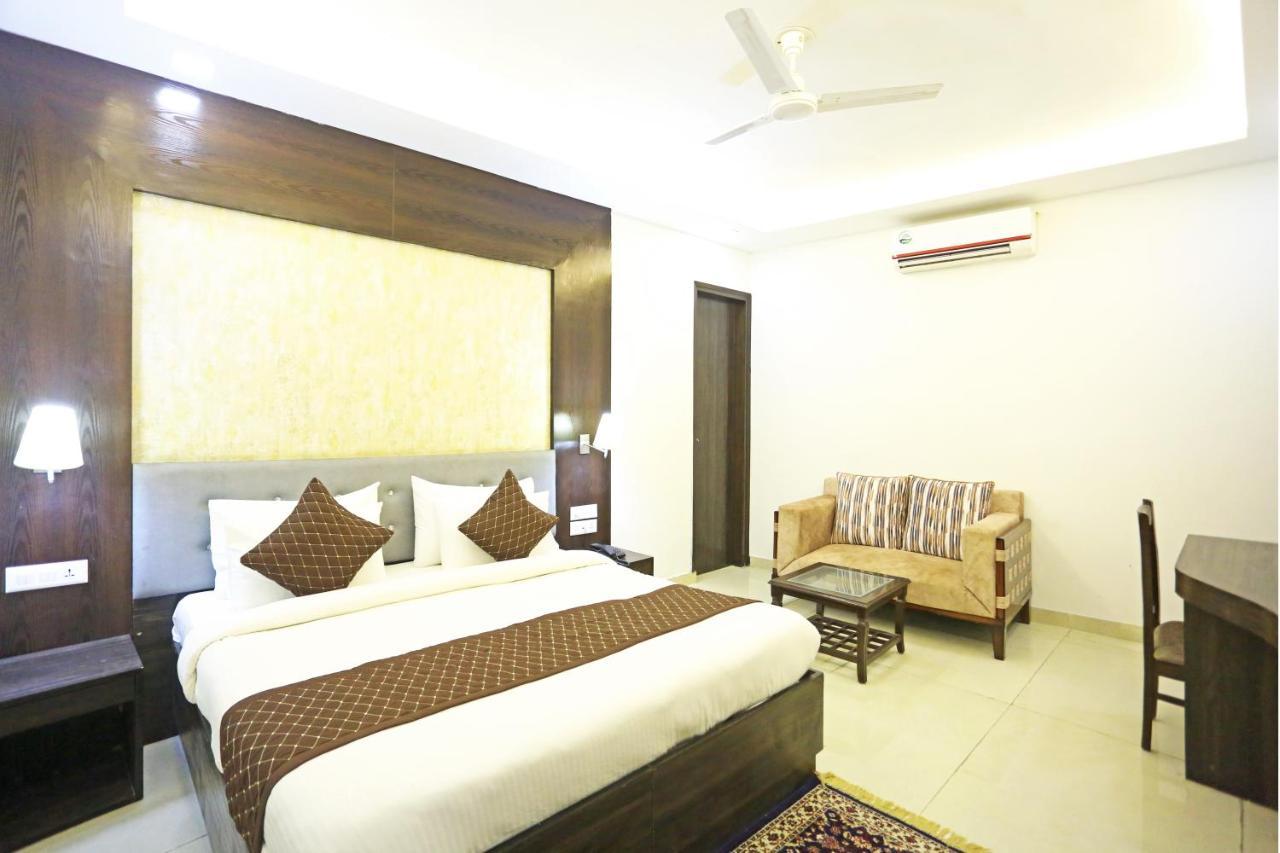 Hotel Park Tree Near Delhi Airport New Delhi Exterior photo