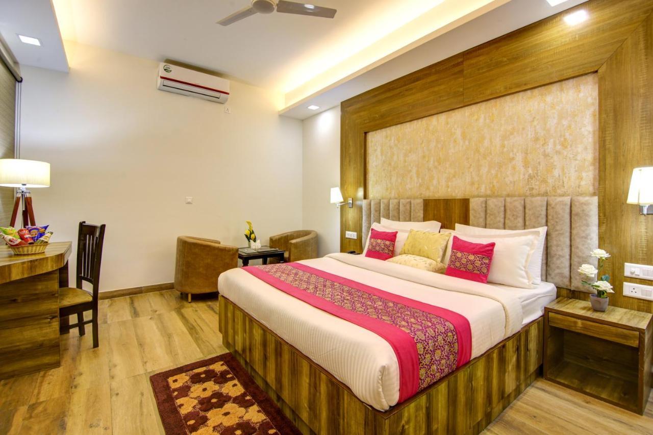 Hotel Park Tree Near Delhi Airport New Delhi Exterior photo